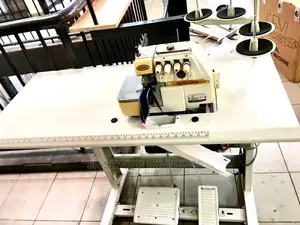 Overlock Industrial Sewing Machine