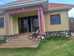 Furnished 4bdrm Bungalow in Kira for Sale