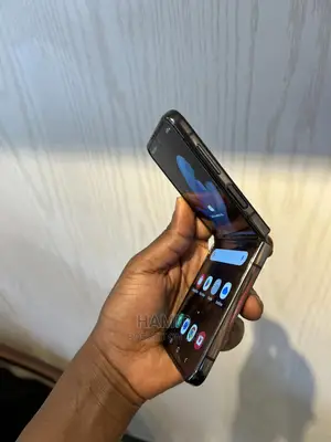 Samsung Galaxy Z Flip4 256 GB Black