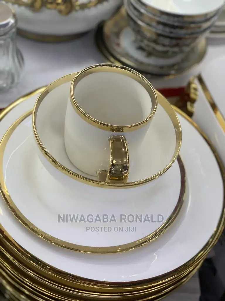 24pc Classic Dinner Set With a Golden Strip