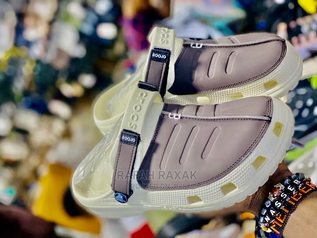 Comfortable Unisex Crocs