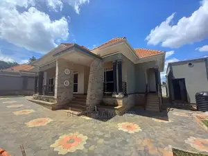 Furnished 4bdrm Bungalow in Kira for sale