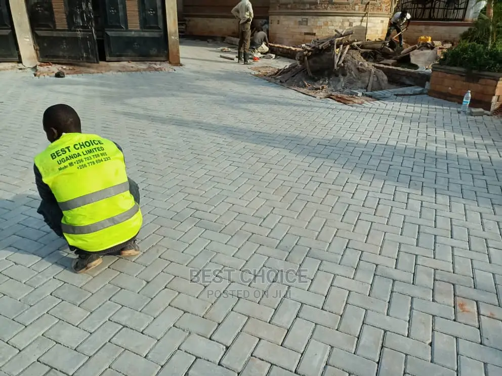 Walk Ways Paver Laying Compound Designing Levelling Experts