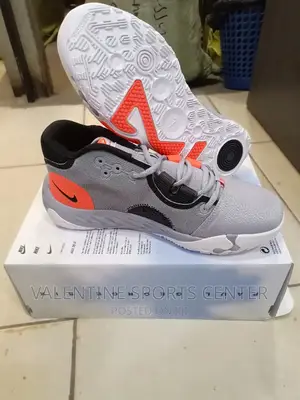 Basketball Shoes Original Nike All Different Colours Sizes
