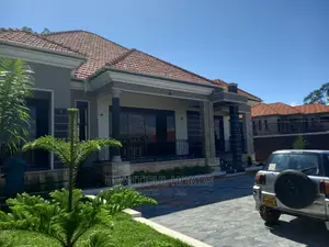 Furnished 4bdrm House in Kira for Sale