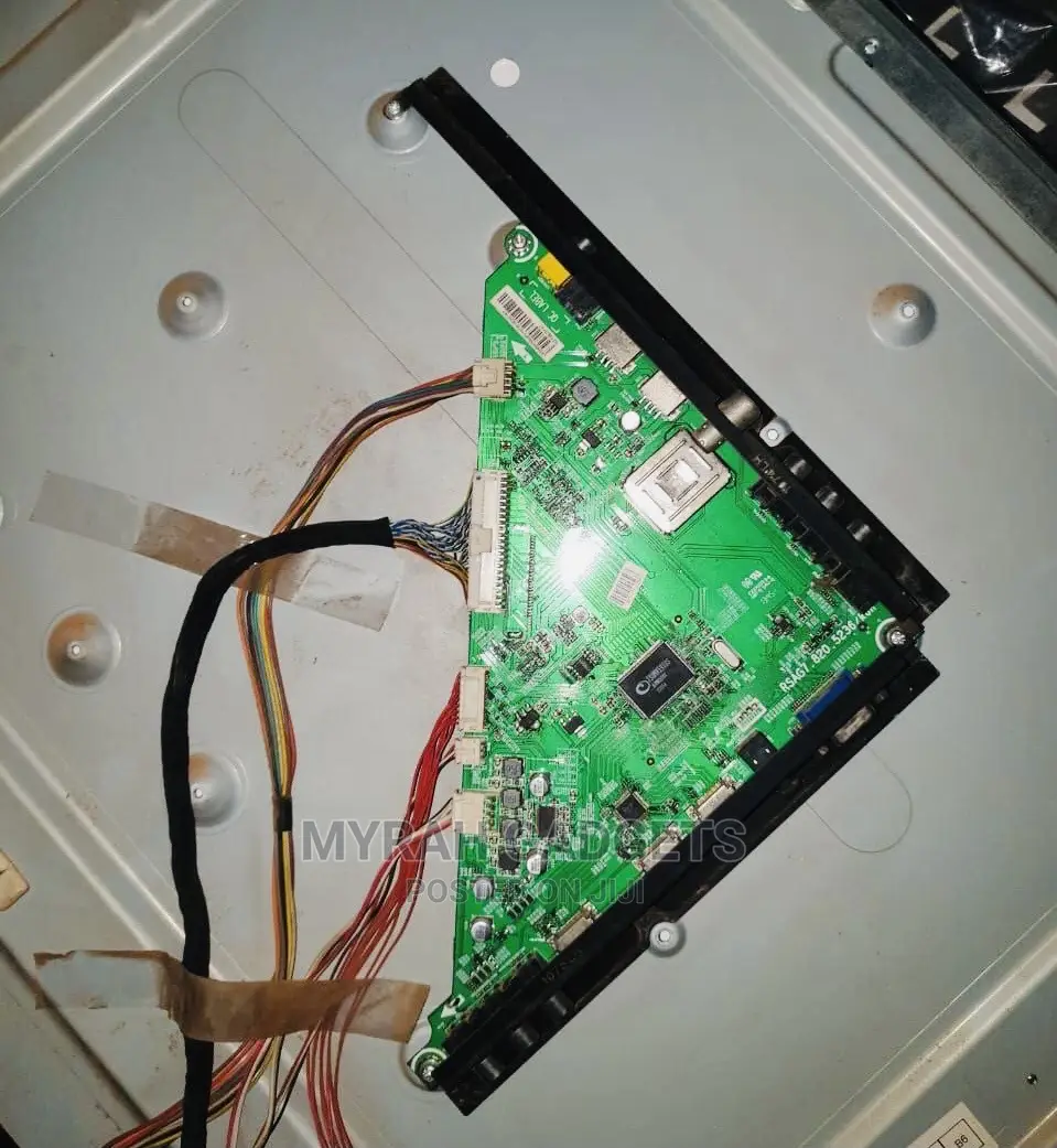 Qualified Technicians in All TV Repairing