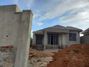 Furnished 3bdrm House in Nakwero, Kira for Sale