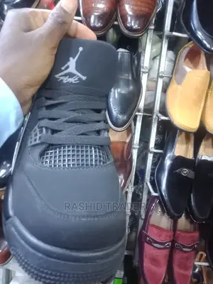 Air Jordan 4 Flight