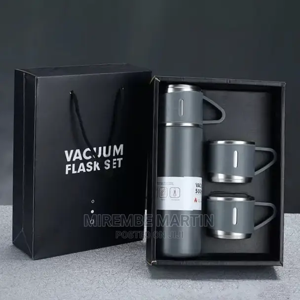 Vaccum Flask Set With Two Cups