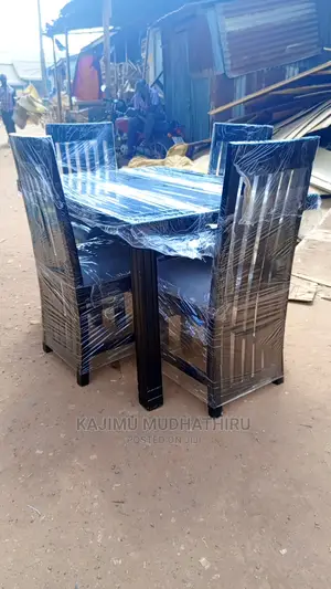 Dinning Tables 4seaters