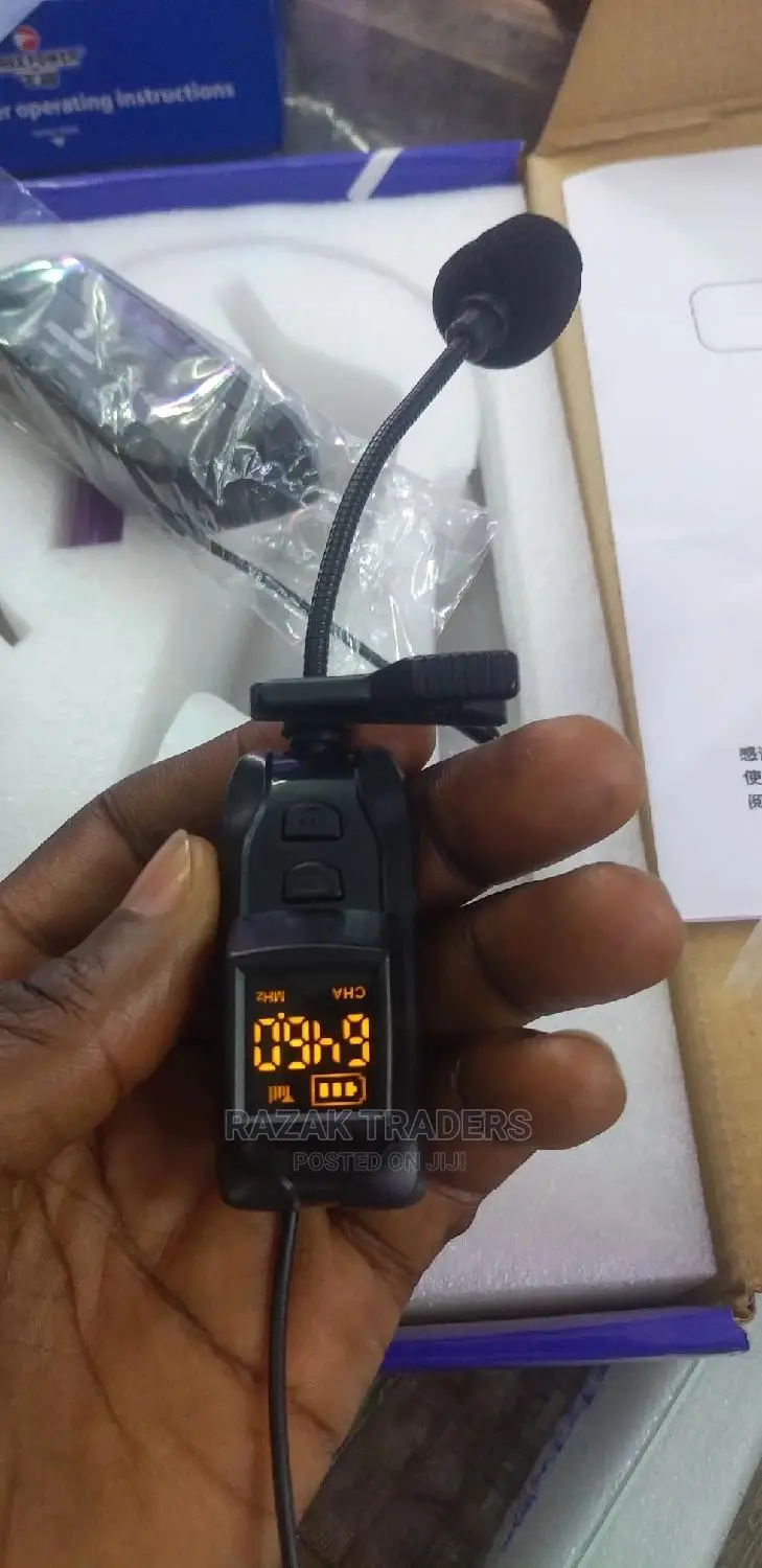 Professional Wireless Microphone