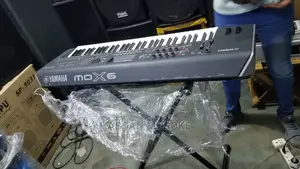 Yamaha MOX 6