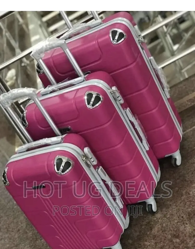 4 Wheels Waterproof Plastic Travel Suitcase