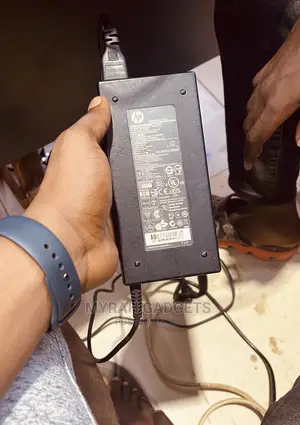 Original HP Changer Laptop Adapter
