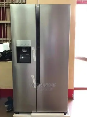 Hisense 670litres Side by Side Fridge With a Dispenser