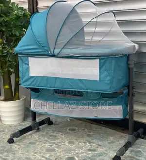 Baby Foldable Crib/Bed.