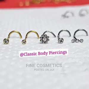 1pc Corkscrew Nose Stud Crystalised Surgical Steel Nose Pin