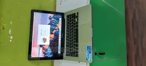 Laptop Apple MacBook Pro 2012 4GB Intel Core I5 HDD 256GB