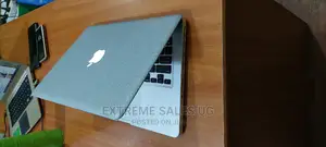 Laptop Apple MacBook Pro 2012 4GB Intel Core I5 HDD 256GB