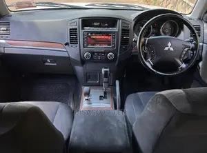 Mitsubishi Pajero 3.0 2010 Gray