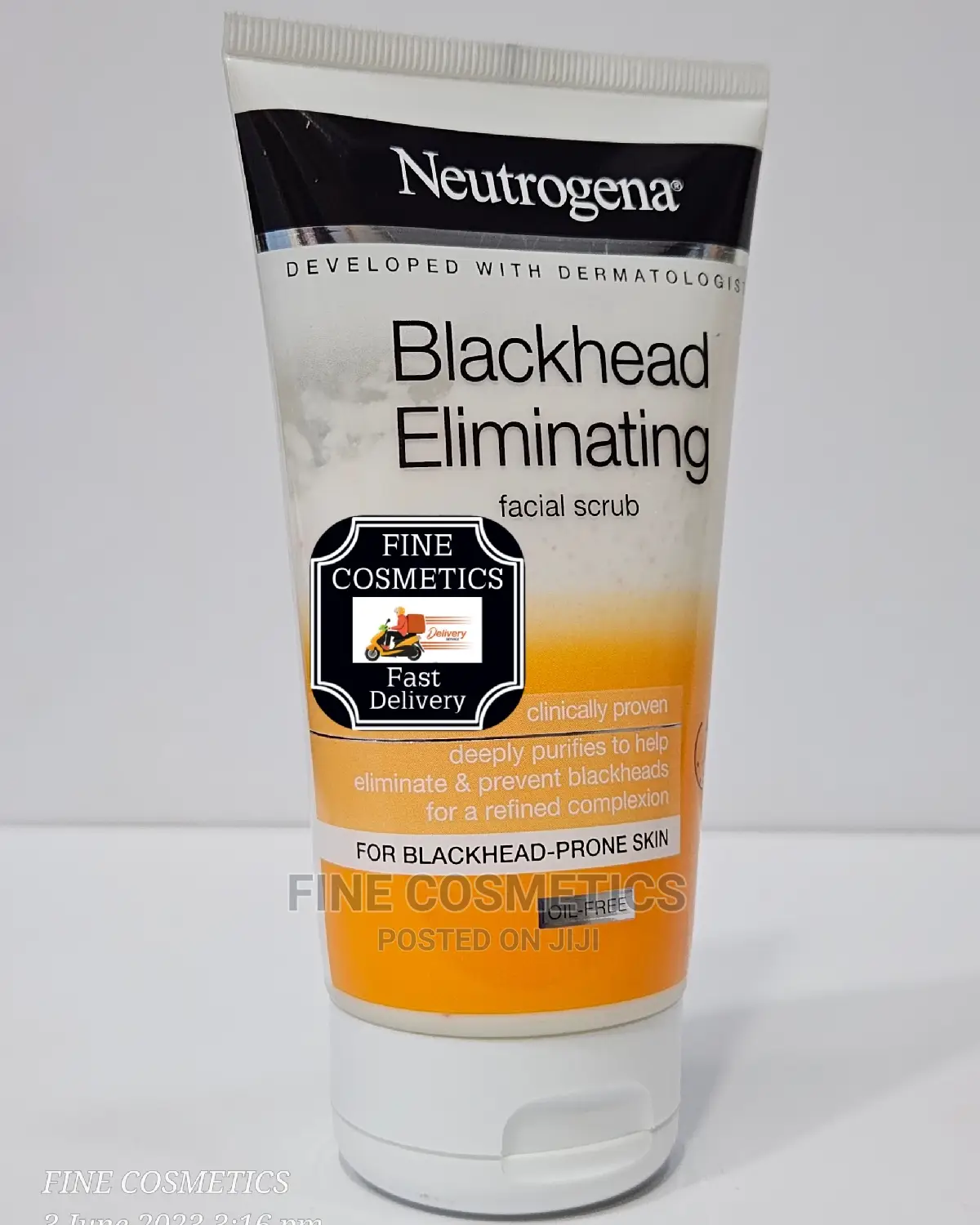 NEUTROGENA Blackhead Eliminating 2%Salicylic Acid Face Scrub
