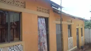 Hostel for Sale (Ucu - Mukono)