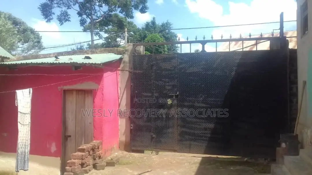 Hostel for Sale (Ucu - Mukono)