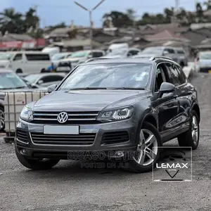 Volkswagen Touareg Hybrid 2011 Silver