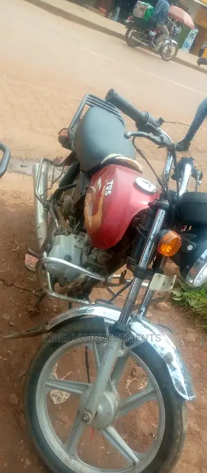 TVS Apache 180 RTR 2015 Red