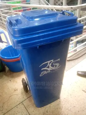 120 Dust Bin With Wheels