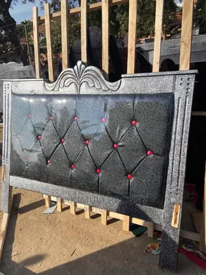 5x6 Leather Bed Black