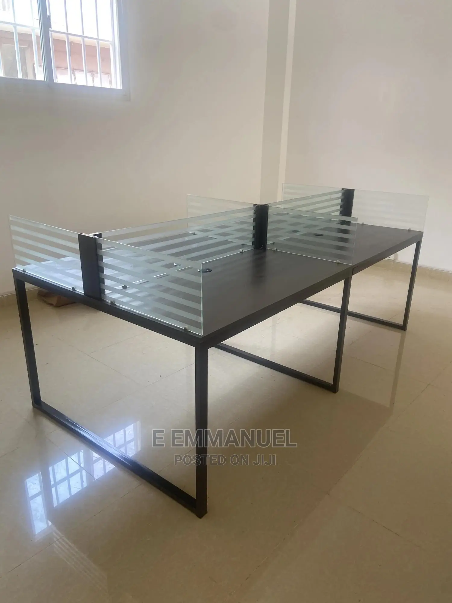 4 Seater Workstation
