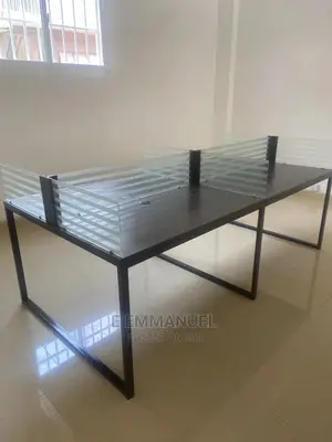 4 Seater Workstation