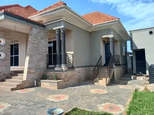 Furnished 4bdrm House in Kira for sale
