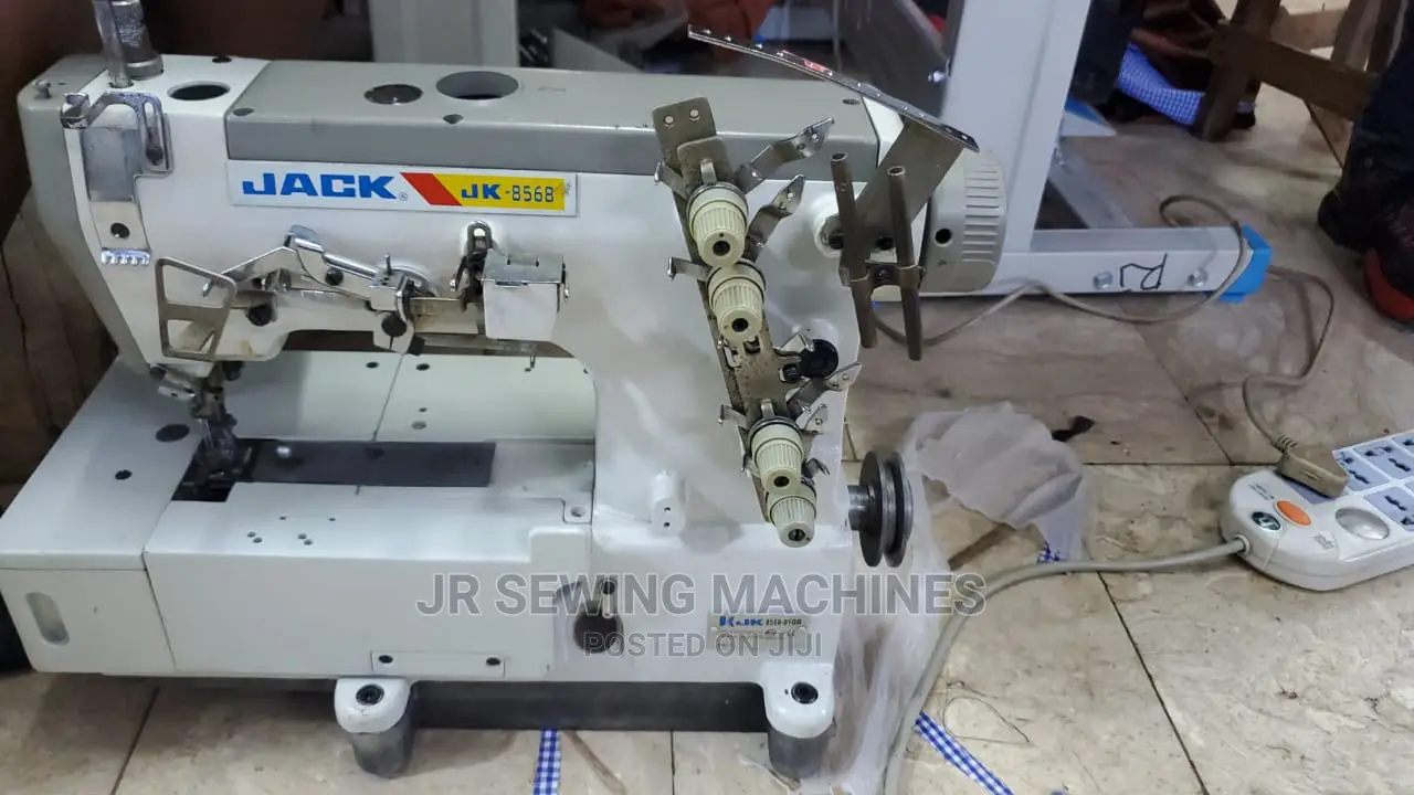 Flat Lock Industrial Sewing Machine