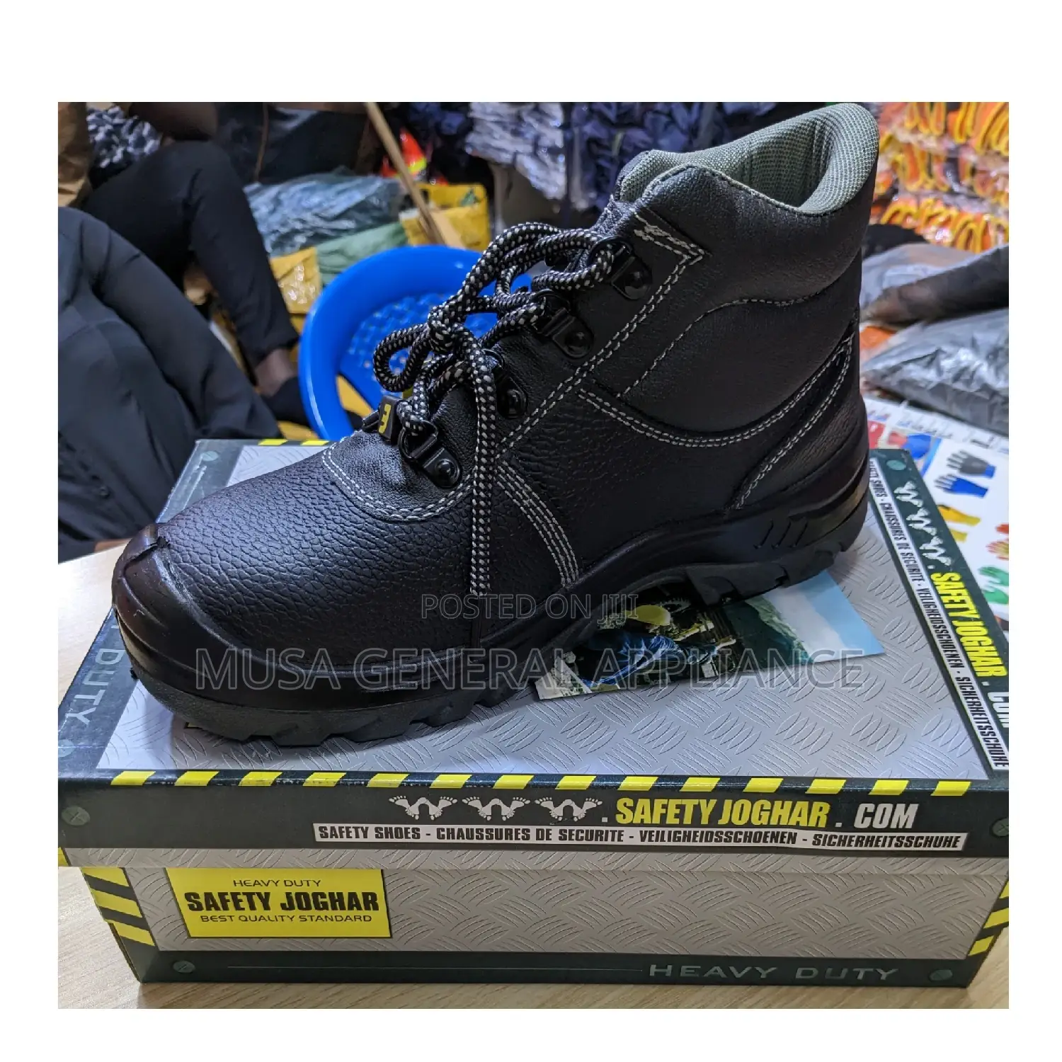 Boots 39 to 45
