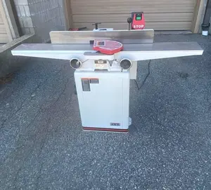 Delta 6 Inch Heavy Duty Profesional Jointer.