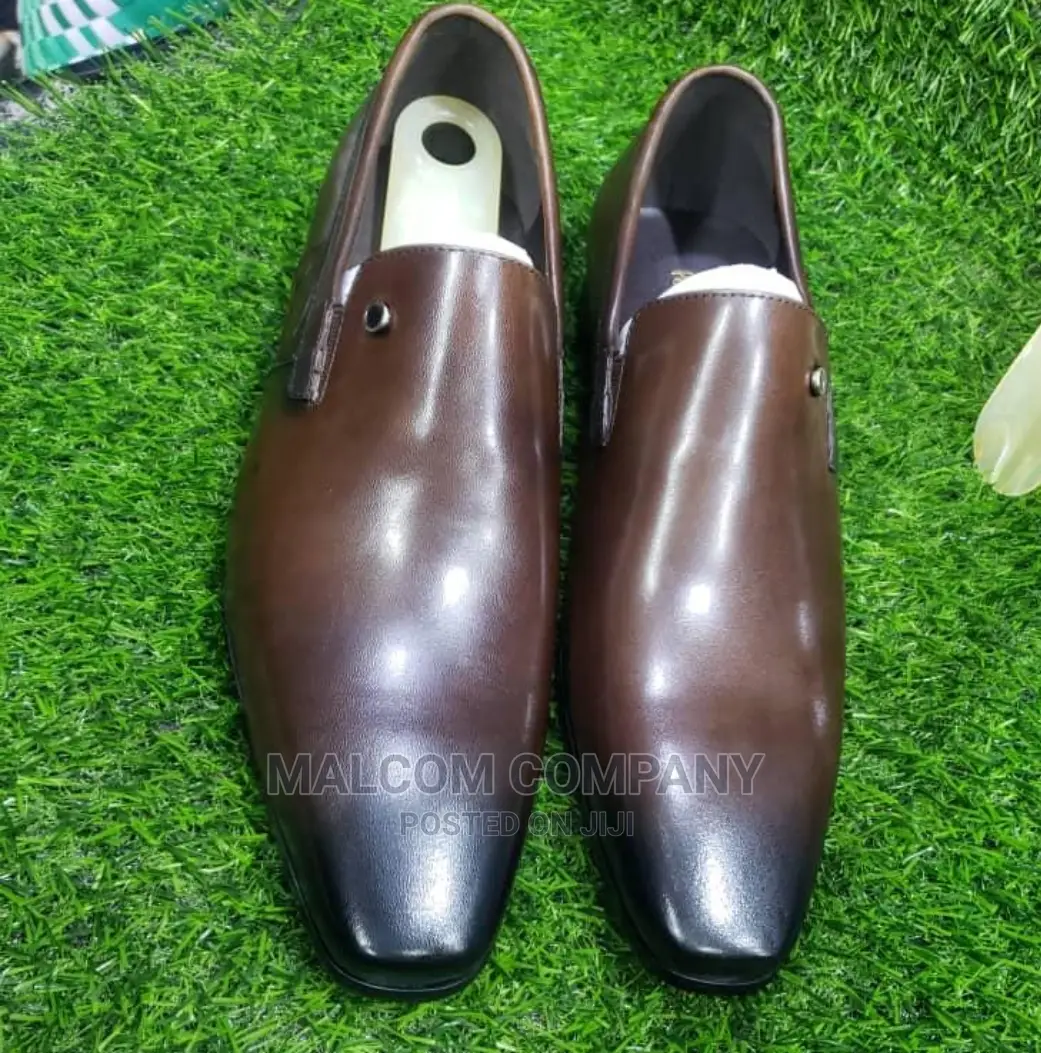 Men Shoes.