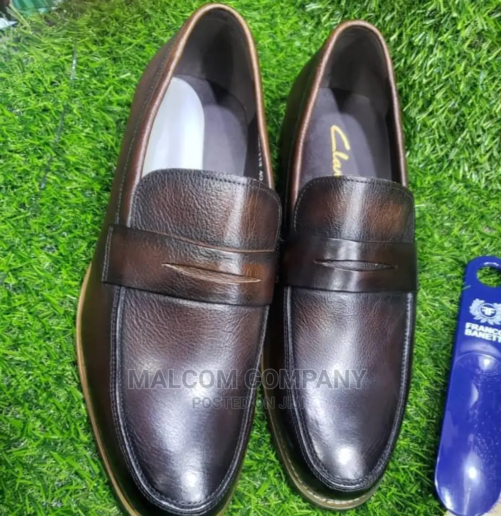 Men Shoes.