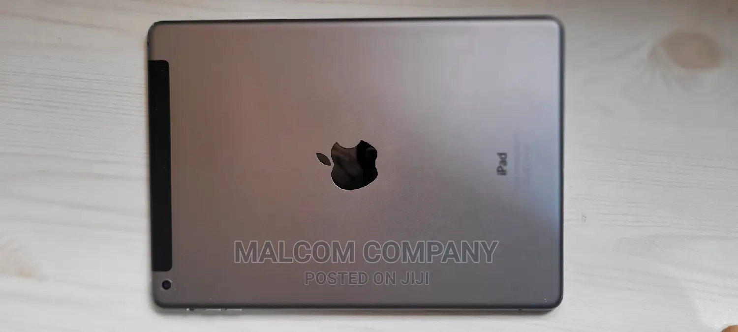 New Apple iPad Air 64 GB Silver