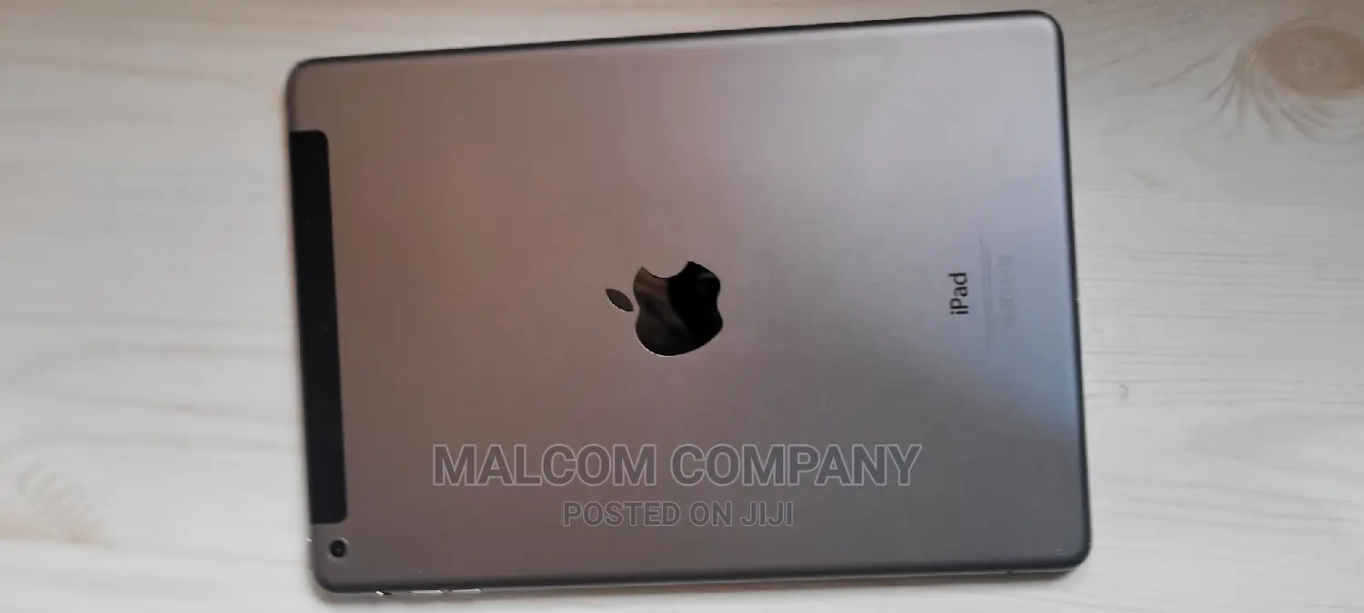 New Apple iPad Air 64 GB Silver