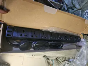 8 Way Power Distribution Unit - Pdu