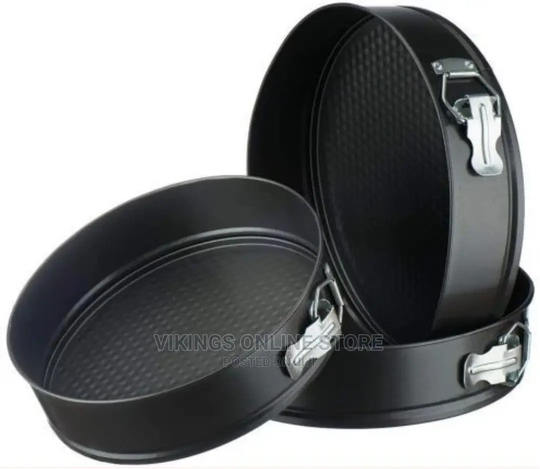 3 Pieces of Round Baking Cake Mould Pans Trays- Black