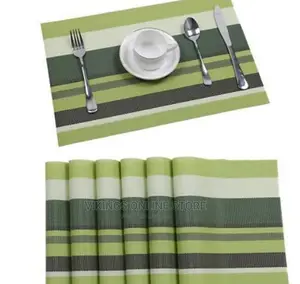 6 Pieces of Placemats Table Mats With a Runner – Green