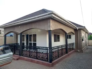 Furnished 4bdrm House in Kira for sale