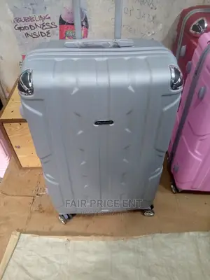 Executive Plastic Traveling Suitcases.Medium.( Silver)