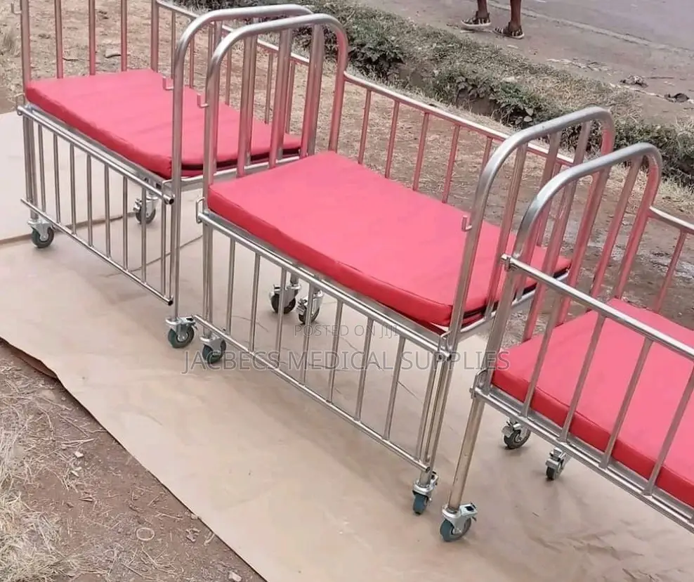 Baby Cot 2