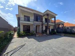 Furnished 5bdrm Duplex in Kisaasi Tarmacked, Nakawa for sale