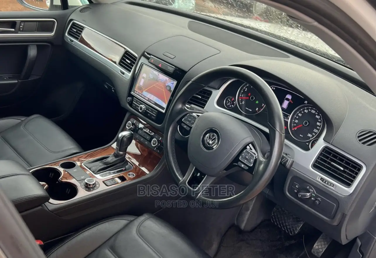 Volkswagen Touareg VR6 Executive 2012 White