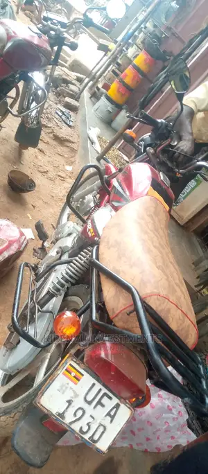 TVS Apache 180 RTR 2017 Red